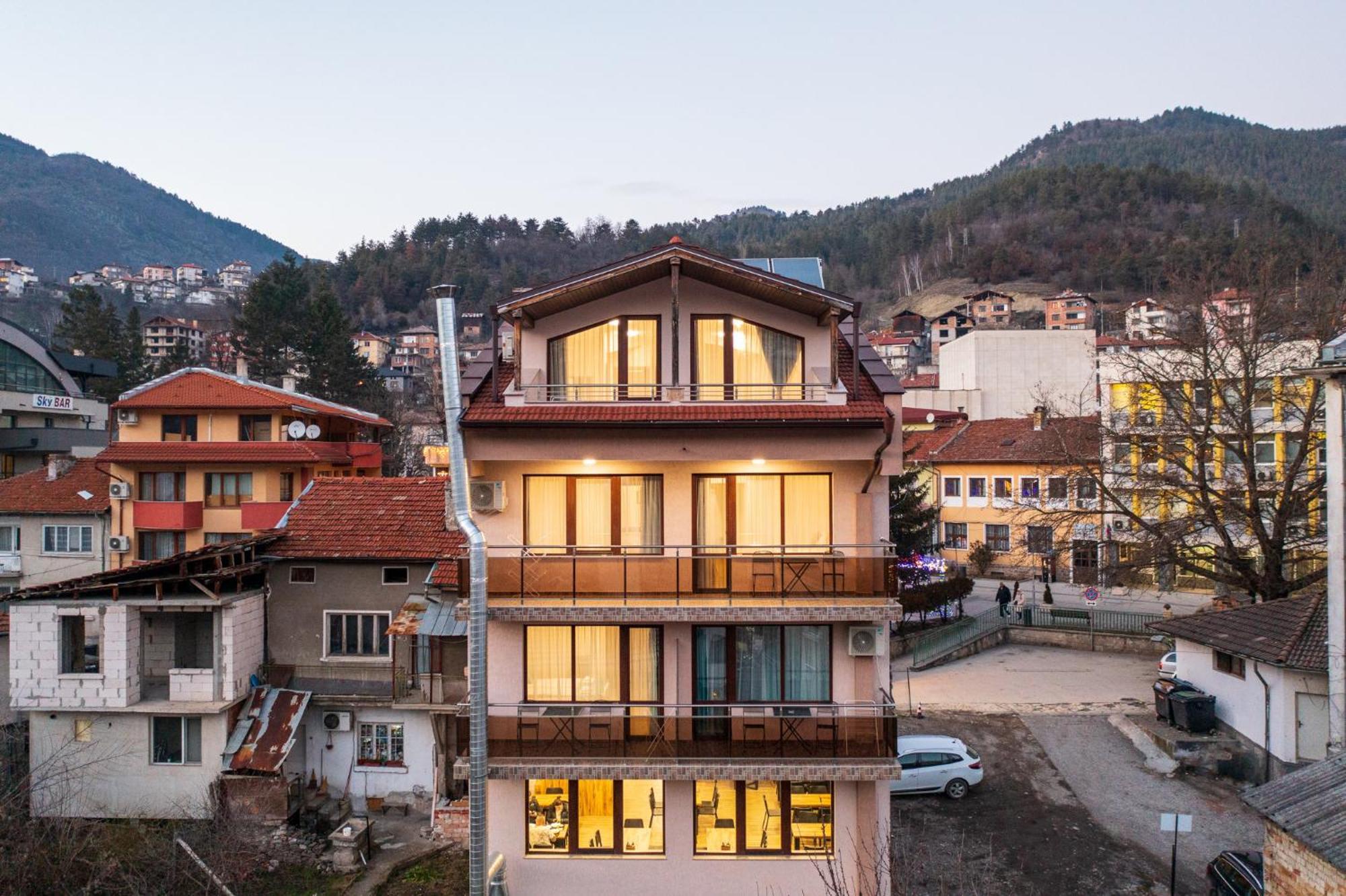 Valemo Apart House ديفين المظهر الخارجي الصورة