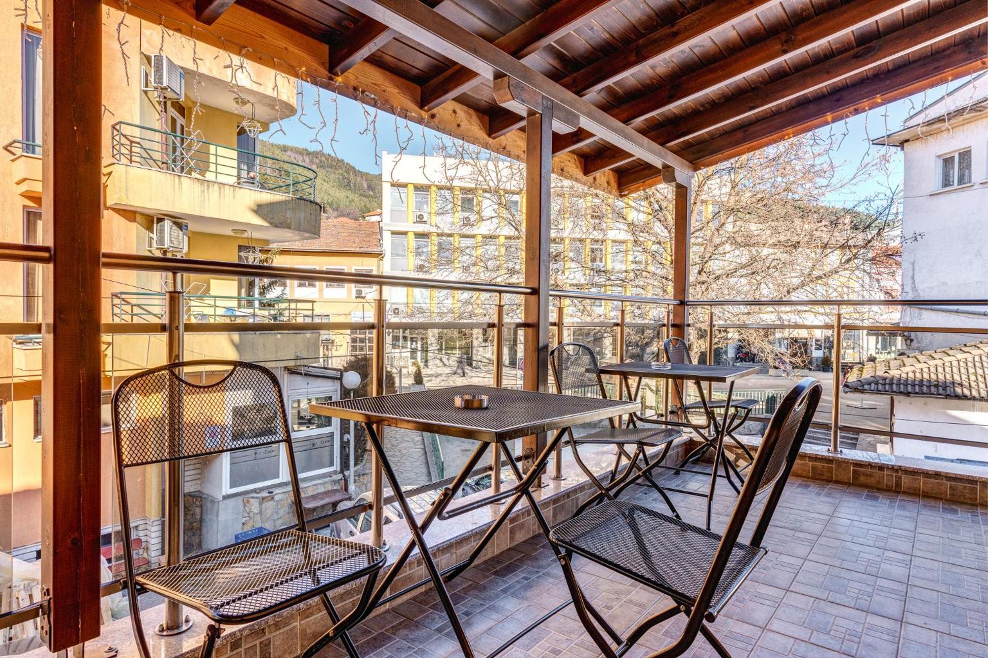Valemo Apart House ديفين المظهر الخارجي الصورة